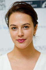 photo of person Jessica Brown Findlay