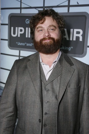 Zach Galifianakis en up-in-the-air (Premiere en Los Angeles. Diciembre 2009)