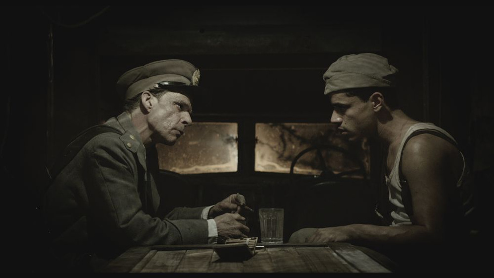 Denis Lavant y Nahuel P. Biscayart en Eva no Duerme