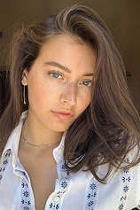 picture of actor Jessica Clements