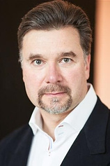 picture of actor Nicholas Colicos