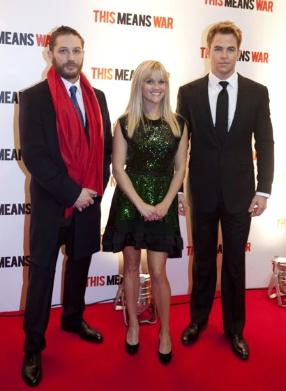 Reese Witherspoon, Tom Hardy y Chris Pine en esto-es-la-guerra (Premiere. Febrero 2012)
