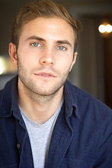 photo of person Evan Henderson