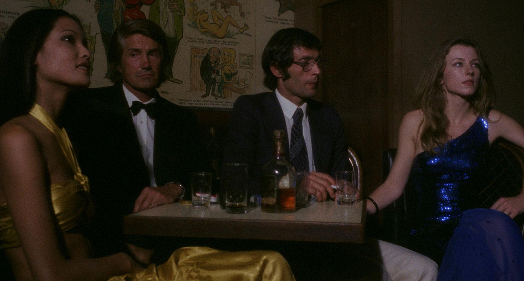 Ely Galleani, Laura Gemser, Gabriele Tinti y Chris Avram en emanuelle-negra-se-va-al-oriente