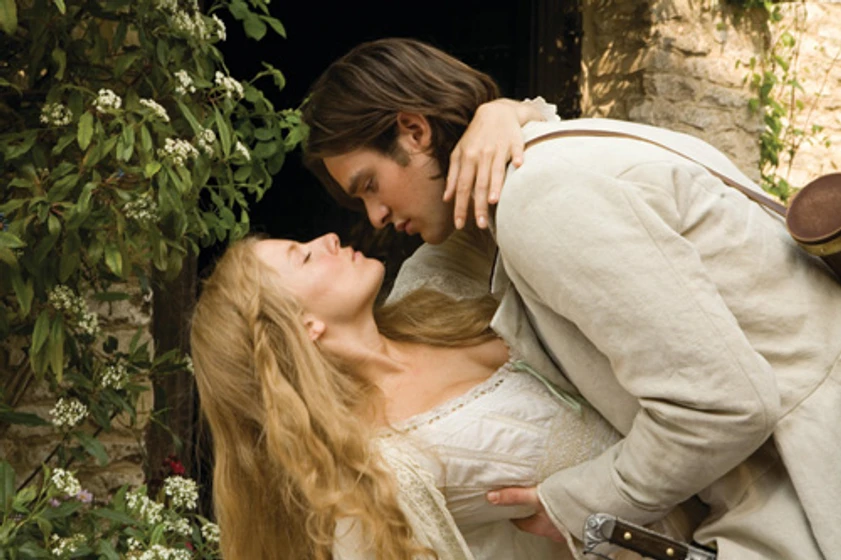 Claire Danes y Charlie Cox en stardust