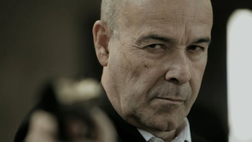 Antonio Resines en investigacion-policial