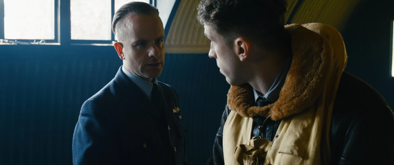 Kris Saddler y David Dobson en spitfire-over-berlin