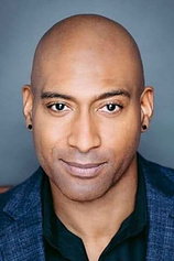 picture of actor Devielle Johnson