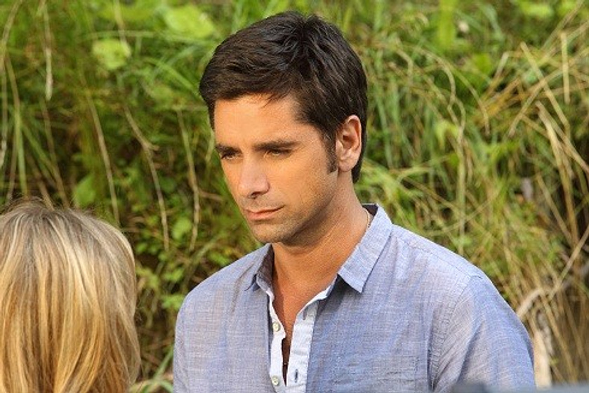 John Stamos en Secretos del Eden