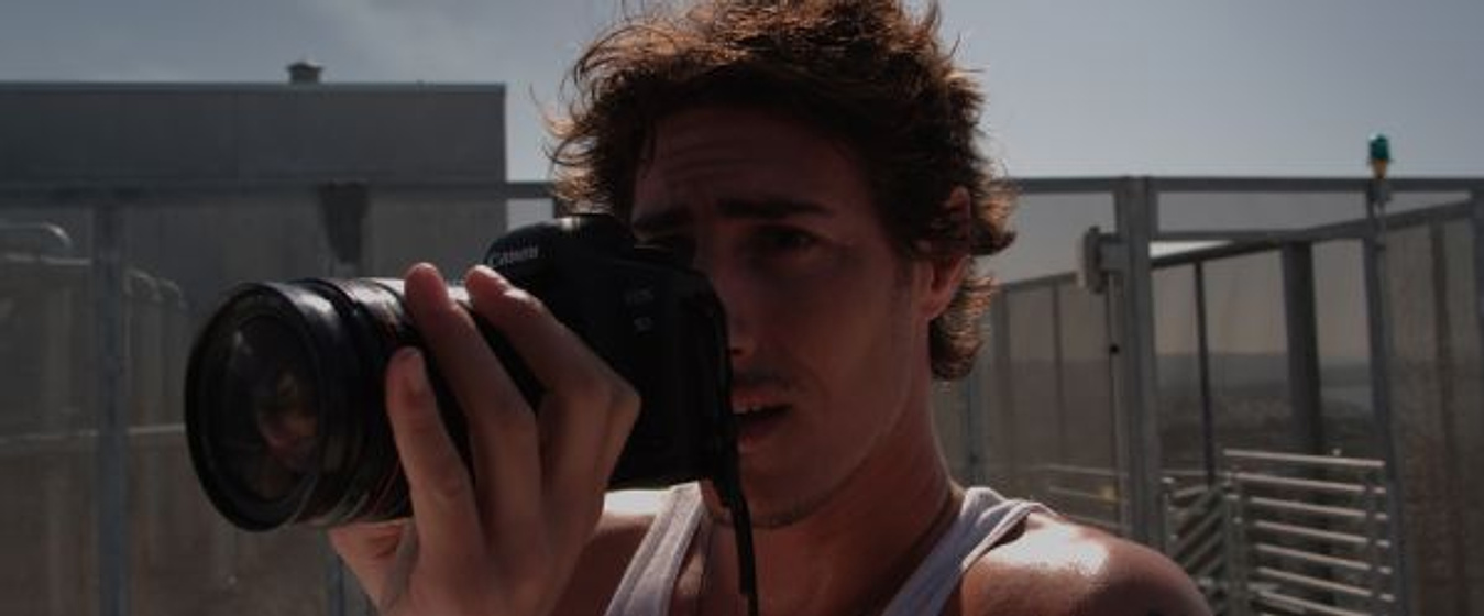 Eric Balfour en Skyline