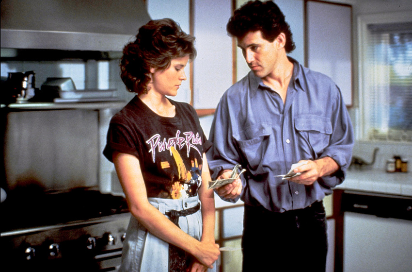 Michael Ontkean y Ally Sheedy en Su Excelencia, La Criada