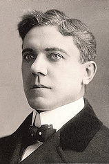 picture of actor Miles McCarthy