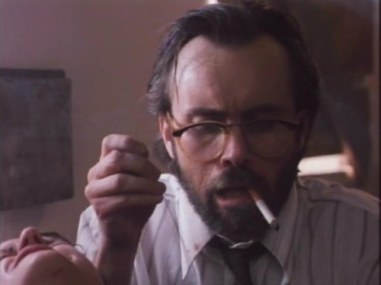 Jeffrey Combs en lurking-fear