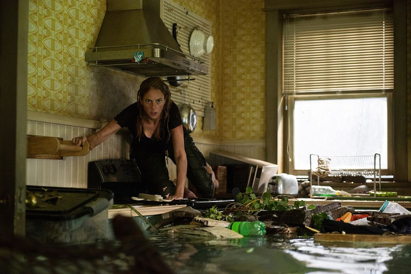 Kaya Scodelario en Infierno Bajo el agua