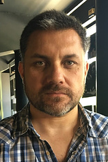photo of person Guillermo Calderón