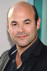 picture of actor Ian Gomez