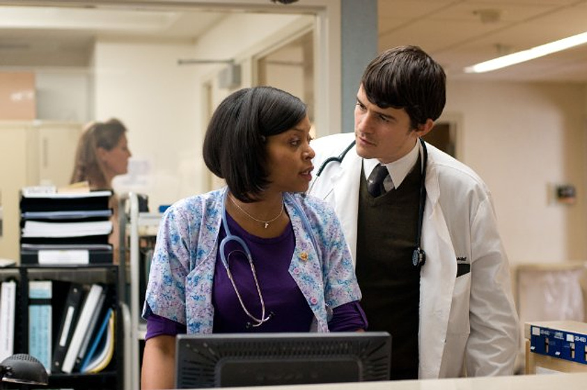 Taraji P. Henson y Orlando Bloom en The Good Doctor