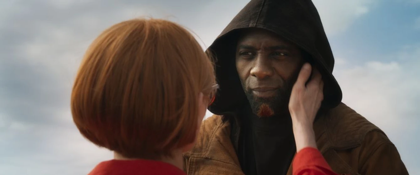 Tilda Swinton y Idris Elba en tres-mil-anos-esperandote