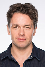 picture of actor Julian Ovenden