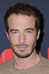 picture of actor Ryan Carnes