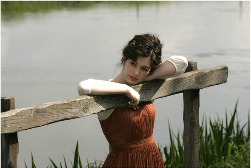 Anne Hathaway en La Joven Jane Austen