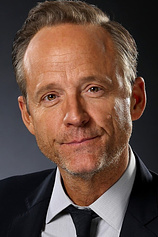 picture of actor John Benjamin Hickey