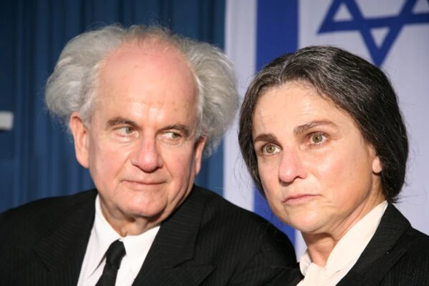 Ian Holm y Tovah Feldshuh en oh-jerusalen