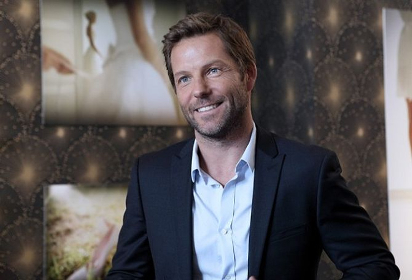 Jamie Bamber en Historias de una Indecisa
