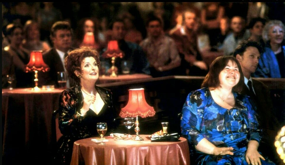 Brenda Blethyn y Annette Badland en little-voice