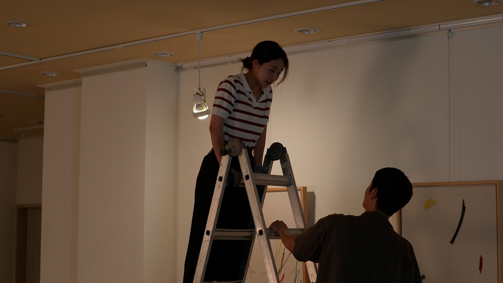 Imagen de living-through-the-same-season