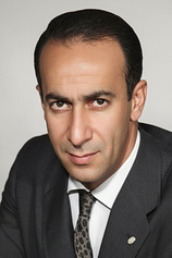 picture of actor Sami Hazinses