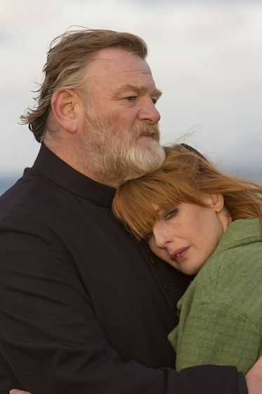 Brendan Gleeson y Kelly Reilly en Calvary