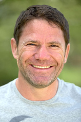 picture of actor Steve Backshall
