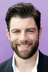 picture of actor Max Greenfield