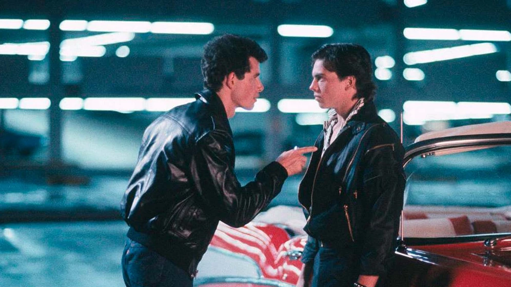 Jason Gedrick y Lewis Smith en chico-celestial
