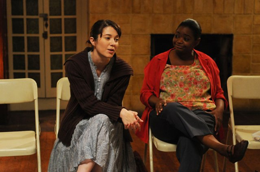 Octavia Spencer y Mary Elizabeth Winstead en Smashed