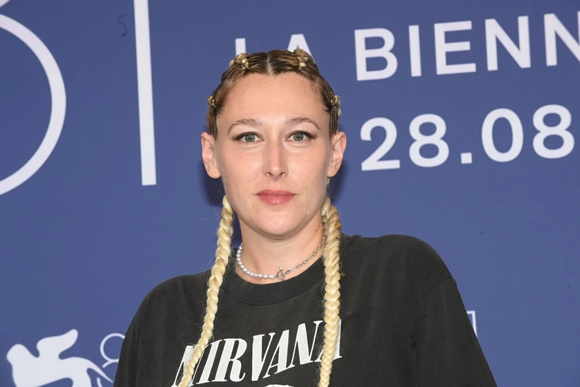 Sam Quartin en king-ivory (Festival de Venezia. Septiembre 2024)
