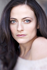 picture of actor Lara Pulver