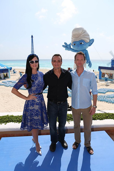 Hank Azaria, Neil Patrick Harris y Katy Perry en Los Pitufos 2 (Abril 2013)