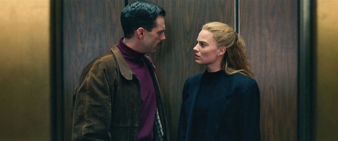 Sebastian Stan y Margot Robbie en yo-tonya