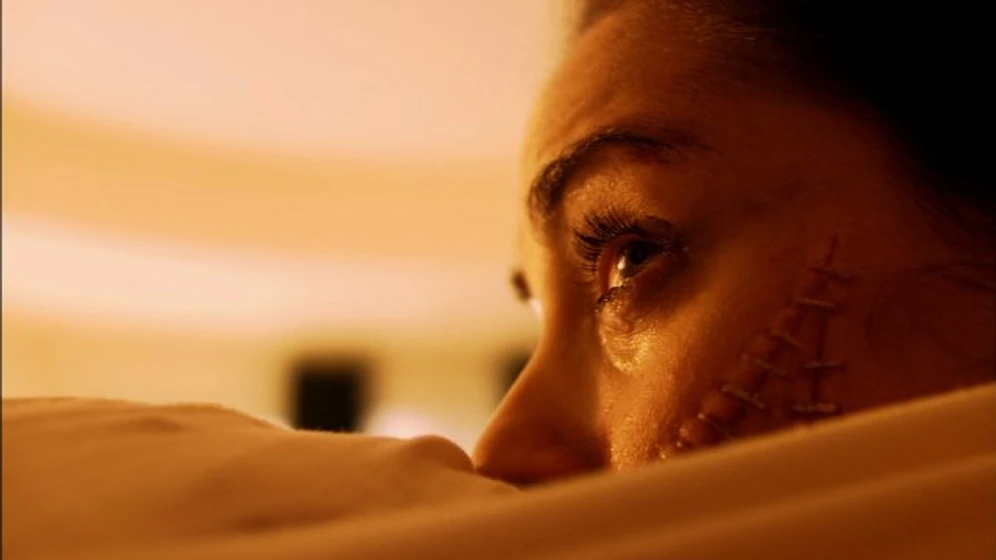 Ashley C. Williams en the-human-centipede