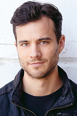 picture of actor Kristopher Turner