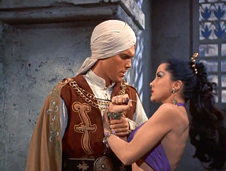Jeffrey Hunter y Debra Paget en La Princesa del Nilo
