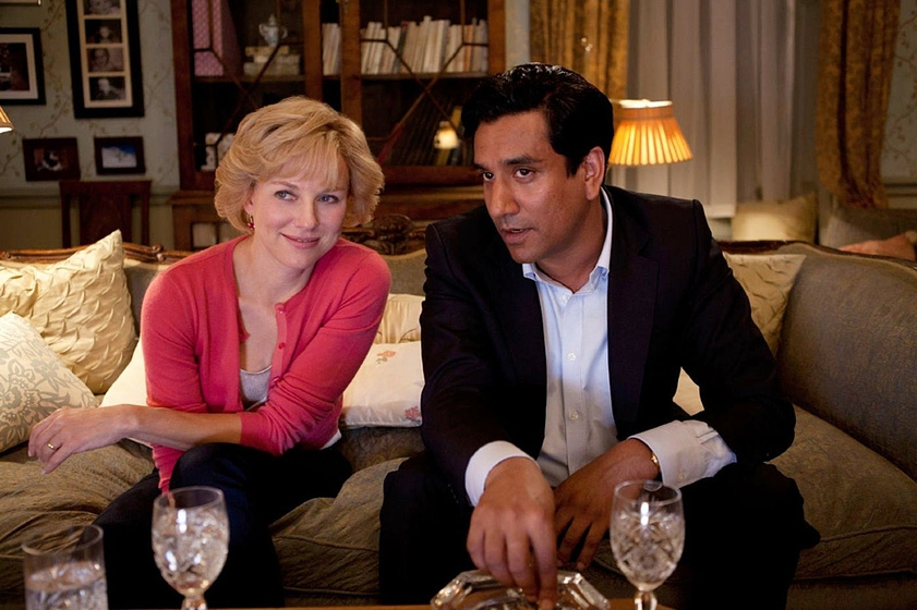 Naomi Watts y Naveen Andrews en Diana