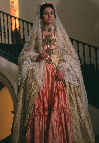 Émilie Dequenne en El Puente de San Luis Rey