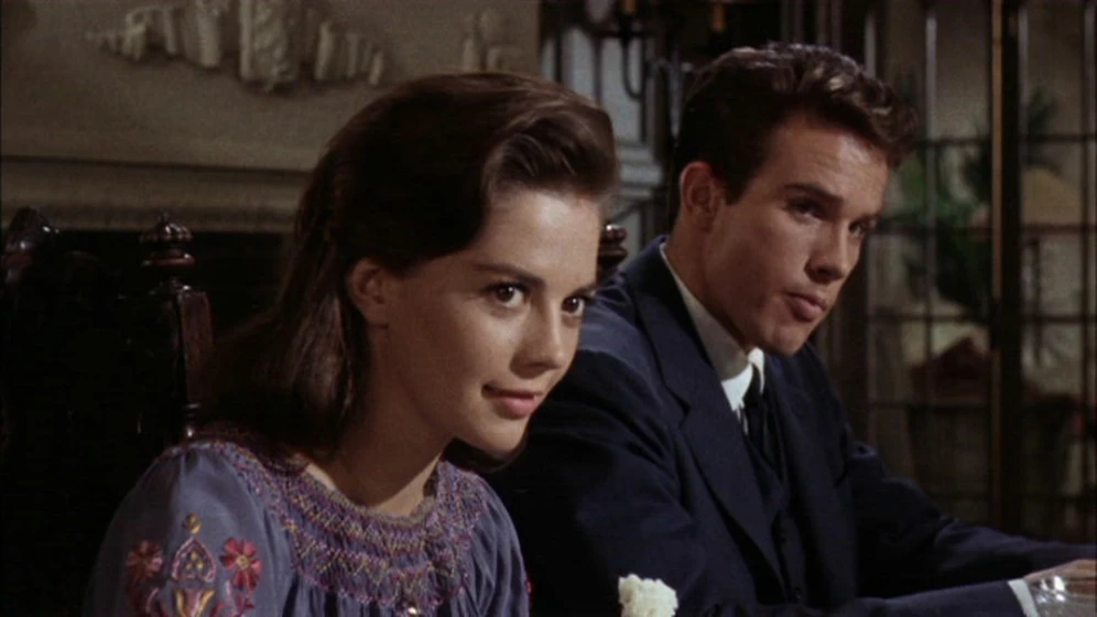 Warren Beatty y Natalie Wood en esplendor-en-la-hierba