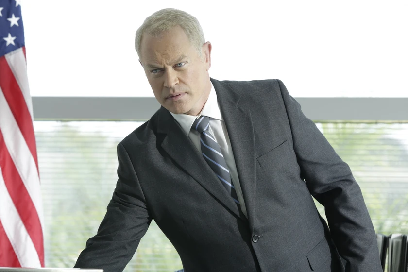 Neal McDonough en el-regreso-de-falcon