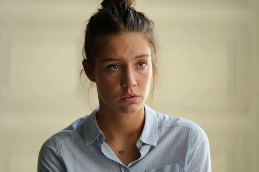 Adèle Exarchopoulos en las-dos-caras-de-la-justicia