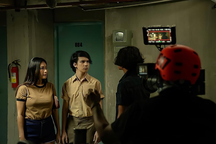 Endy Arfian y Ratu Felisha en satan-s-slaves-2-communion (Imagen del rodaje)