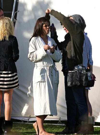 Katie Holmes en the-romantics